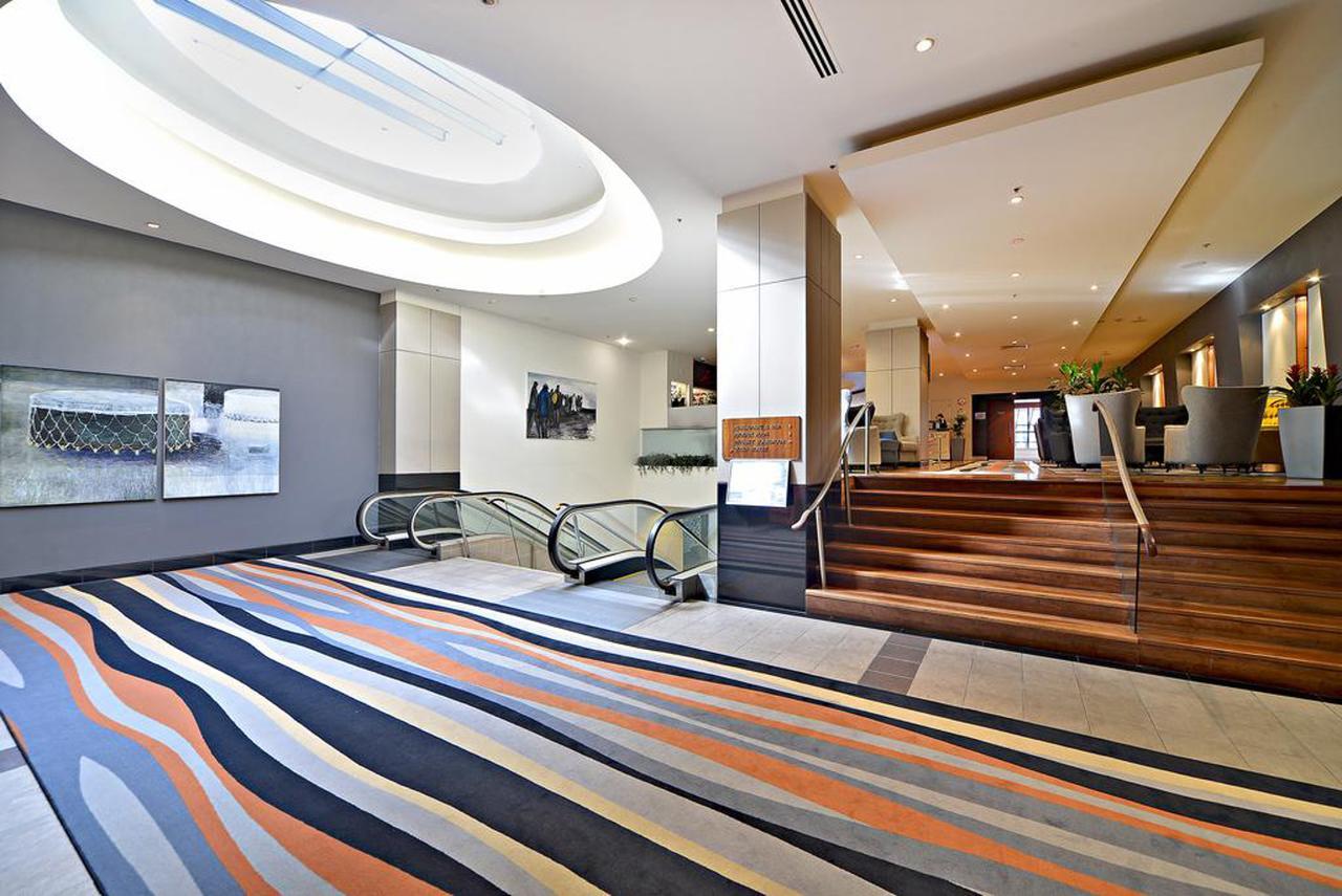 Gorgeous Apartment! Nice Views, Pool And Gym. Auckland Bagian luar foto